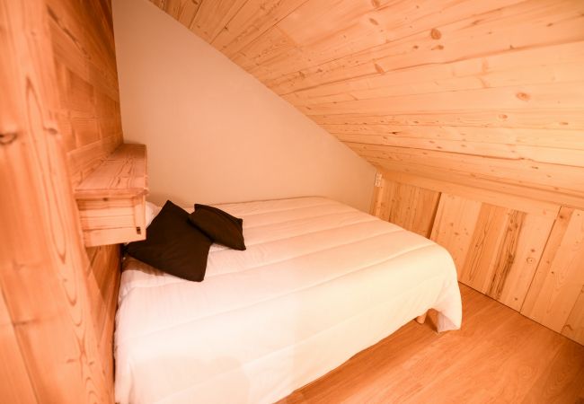 Apartment in L'Alpe d'Huez - Appartement le Skisun