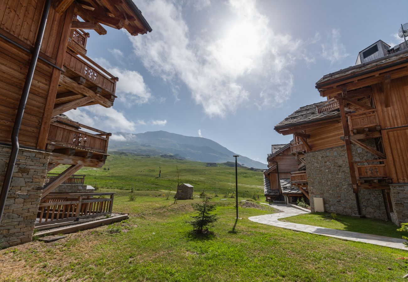 Apartment in L'Alpe d'Huez - Eden Blanc B3-01