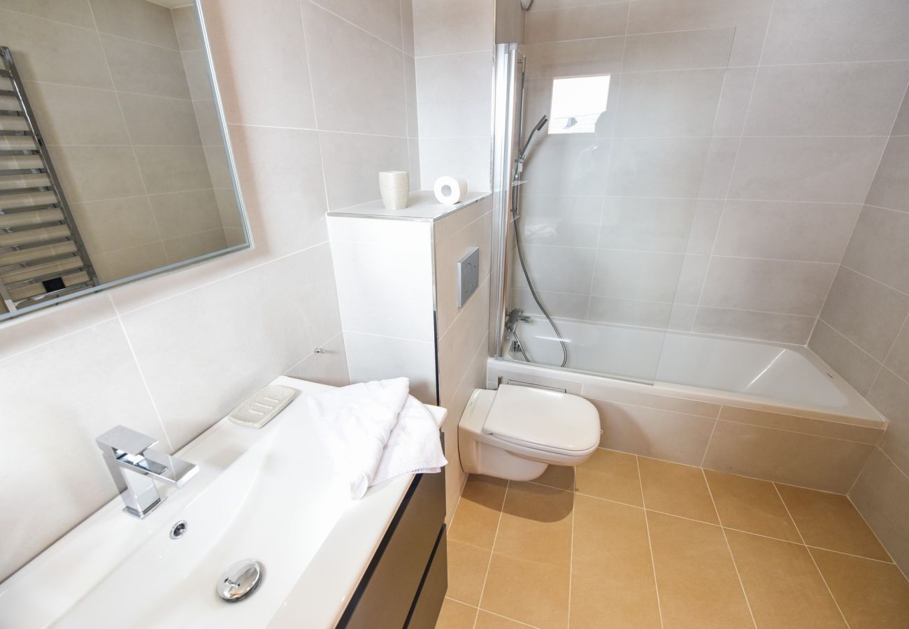 Apartment in L'Alpe d'Huez - Eden Blanc B4-21