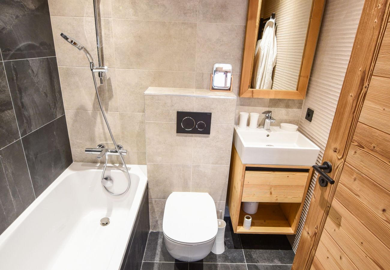 Apartment in L'Alpe d'Huez - Hameau Clotaire B35