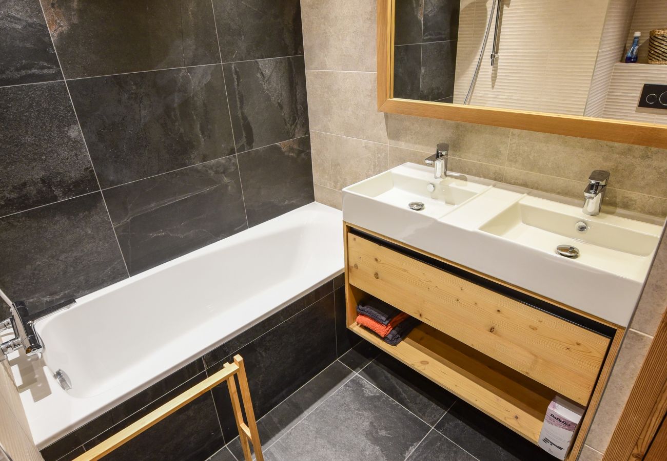 Apartment in L'Alpe d'Huez - Hameau Clotaire B25