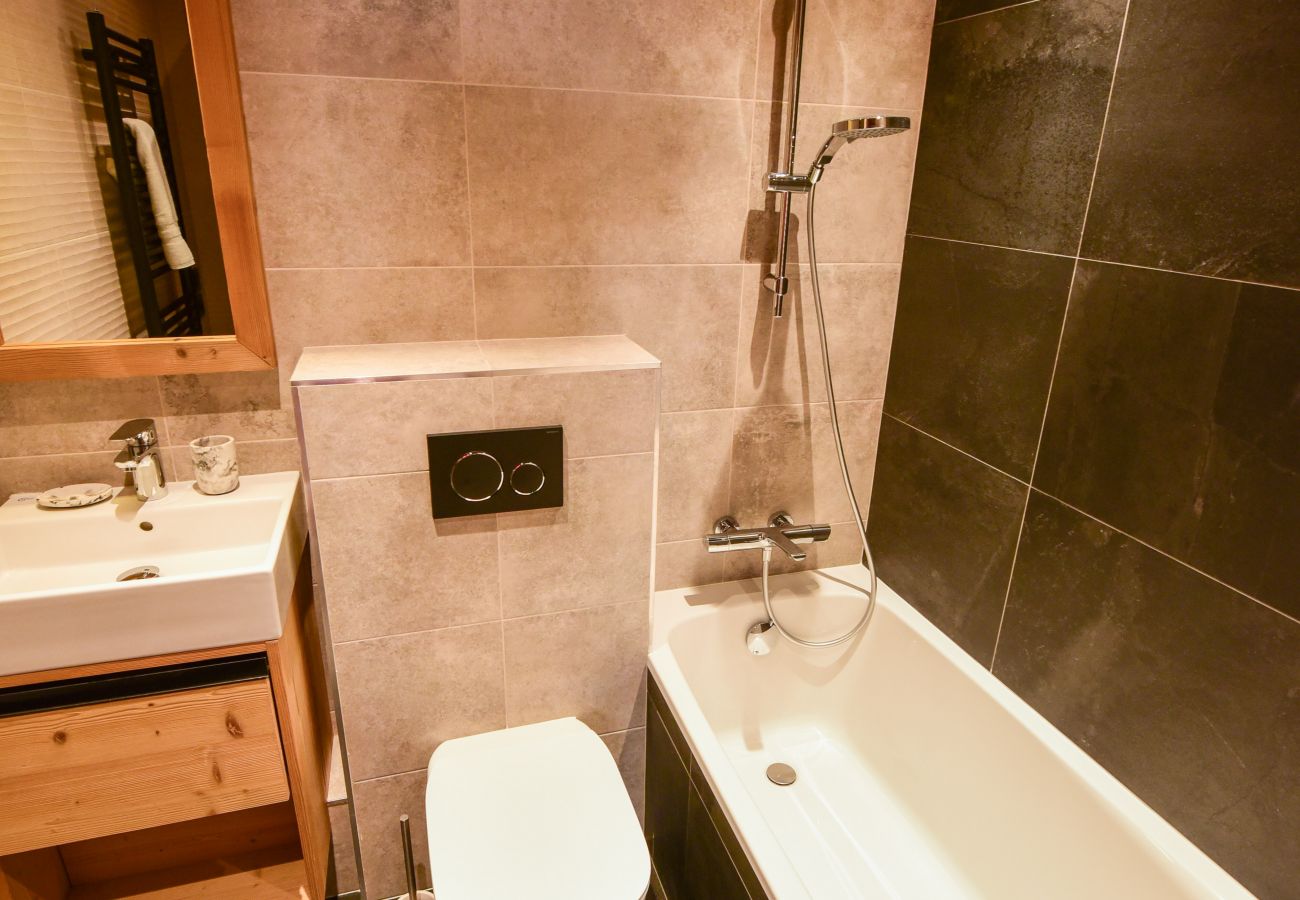 Apartment in L'Alpe d'Huez - Hameau Clotaire B36