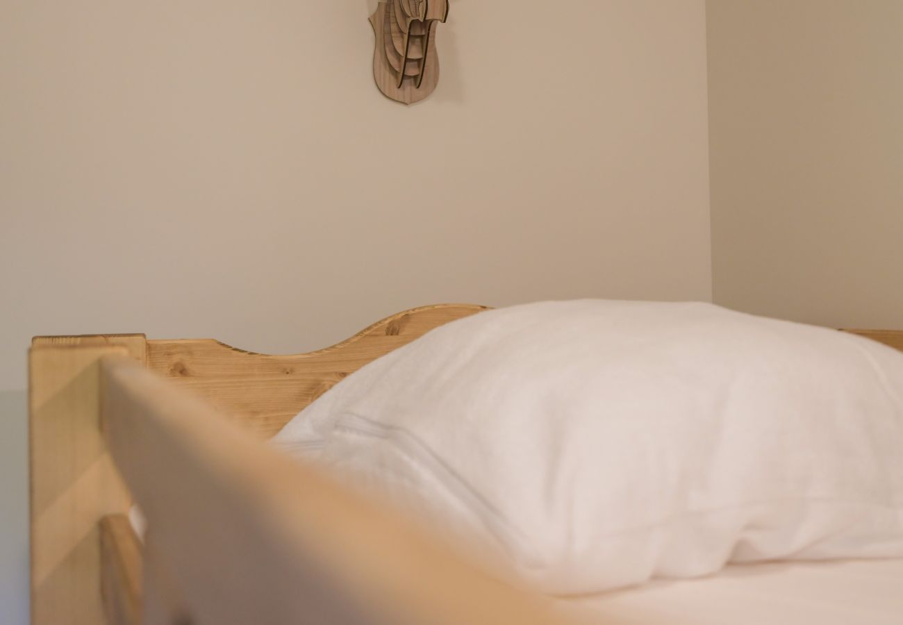 Apartment in L'Alpe d'Huez - Hameau Clotaire B36