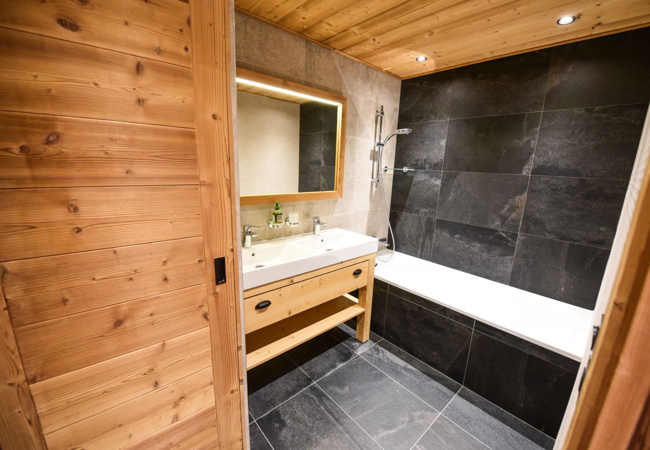 Apartment in L'Alpe d'Huez - Hameau Clotaire B32