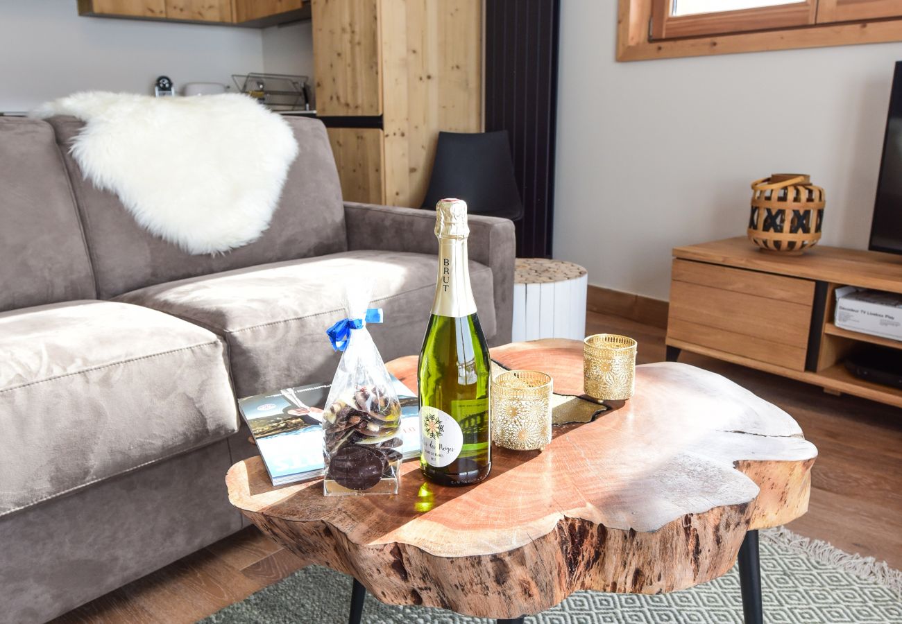 Apartment in L'Alpe d'Huez - Hameau Clotaire B32