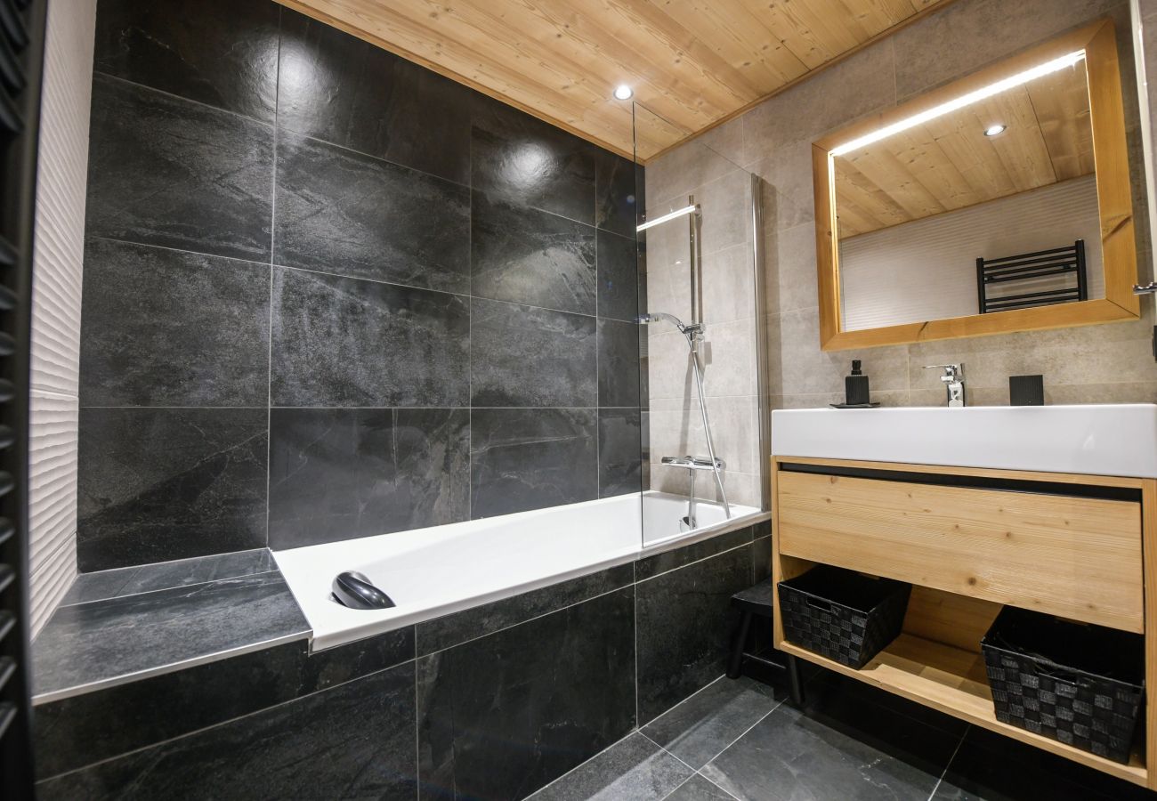 Apartment in L'Alpe d'Huez - Hameau Clotaire B57