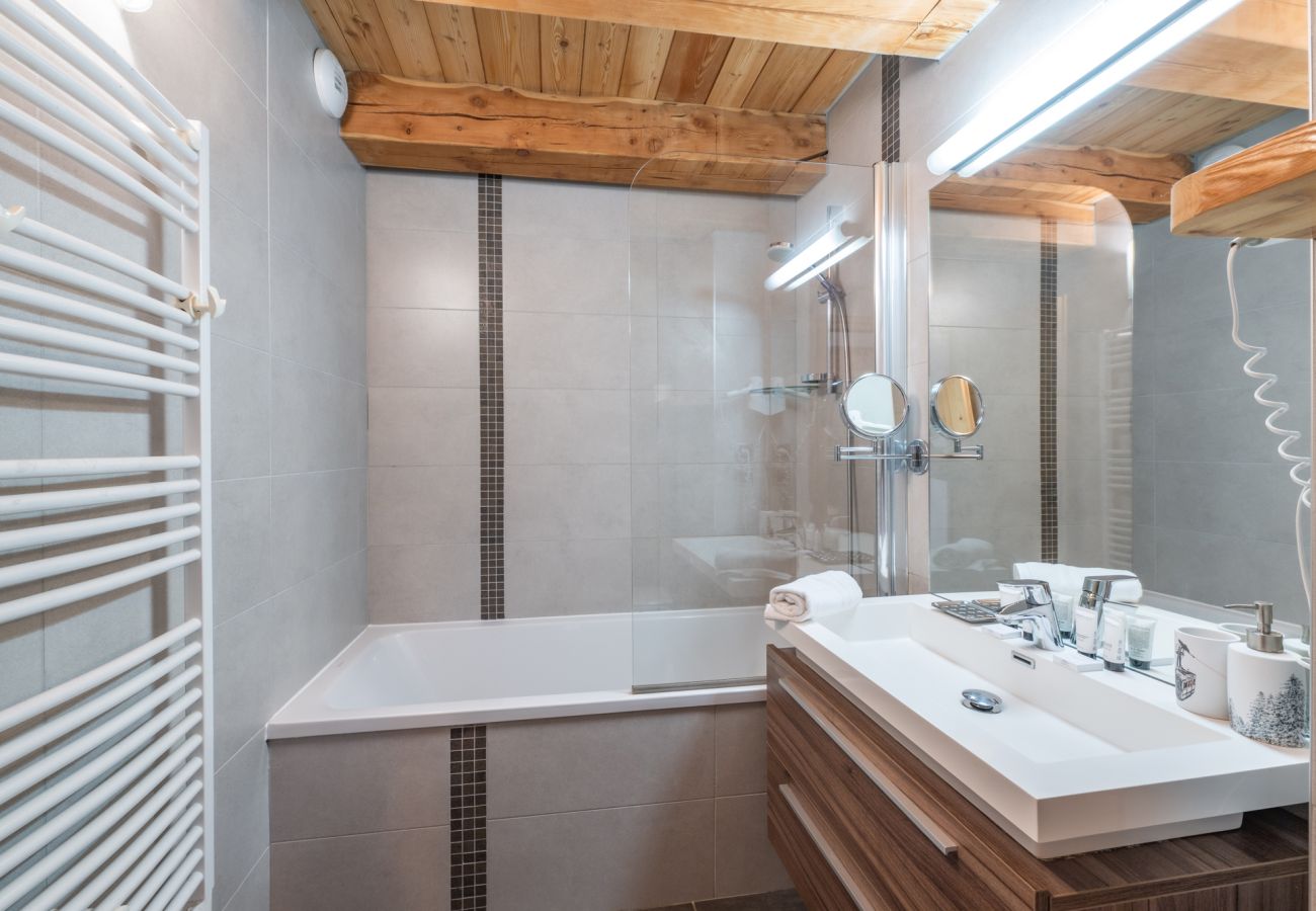 Chalet in L'Alpe d'Huez - Chalet Crest 2
