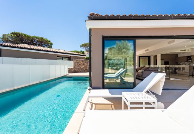 Villa in Saint-Tropez - Villa Yucca Vue Mer - Saint Tropez