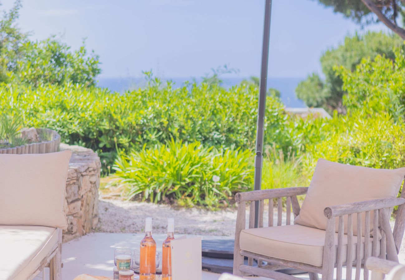 Villa in La Croix-Valmer - Villa La Genestine - La Croix Valmer