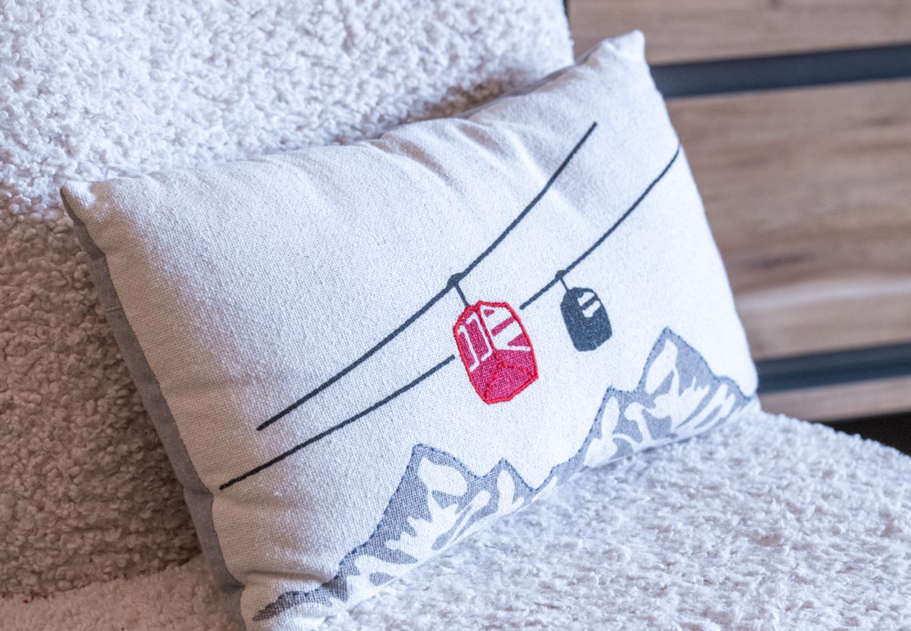 Apartment in L'Alpe d'Huez - Christina A11